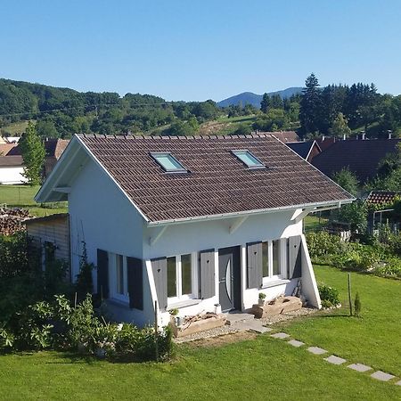 Gite Le Charmot, Au Pied Des Montagnes Classe 3* Roderen Bagian luar foto